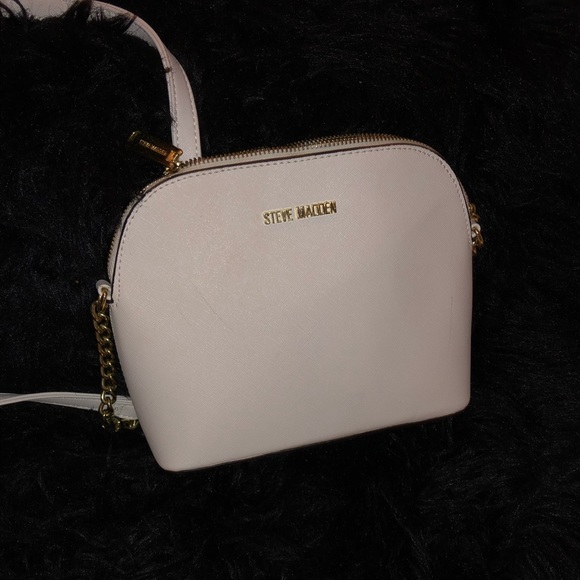 Steve Madden Handbags - Steve Madden Crossbody Chain Purse